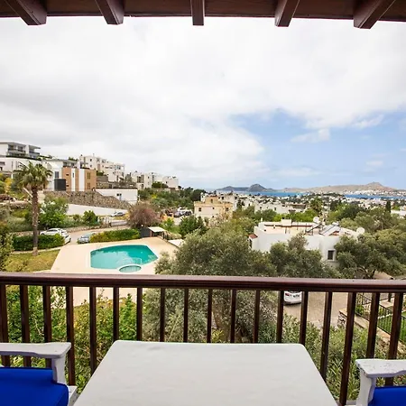 Gorgeous Villa With Balcony, Sea And Nature View, Shared Pool And Backyard In Bodrum شقة *