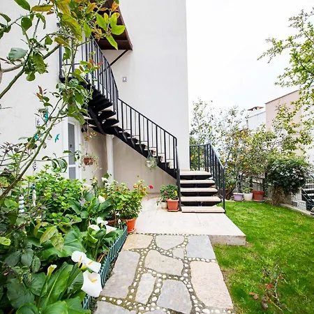 Gorgeous Villa With Balcony, Sea And Nature View, Shared Pool And Backyard In Bodrum * Yalikavak